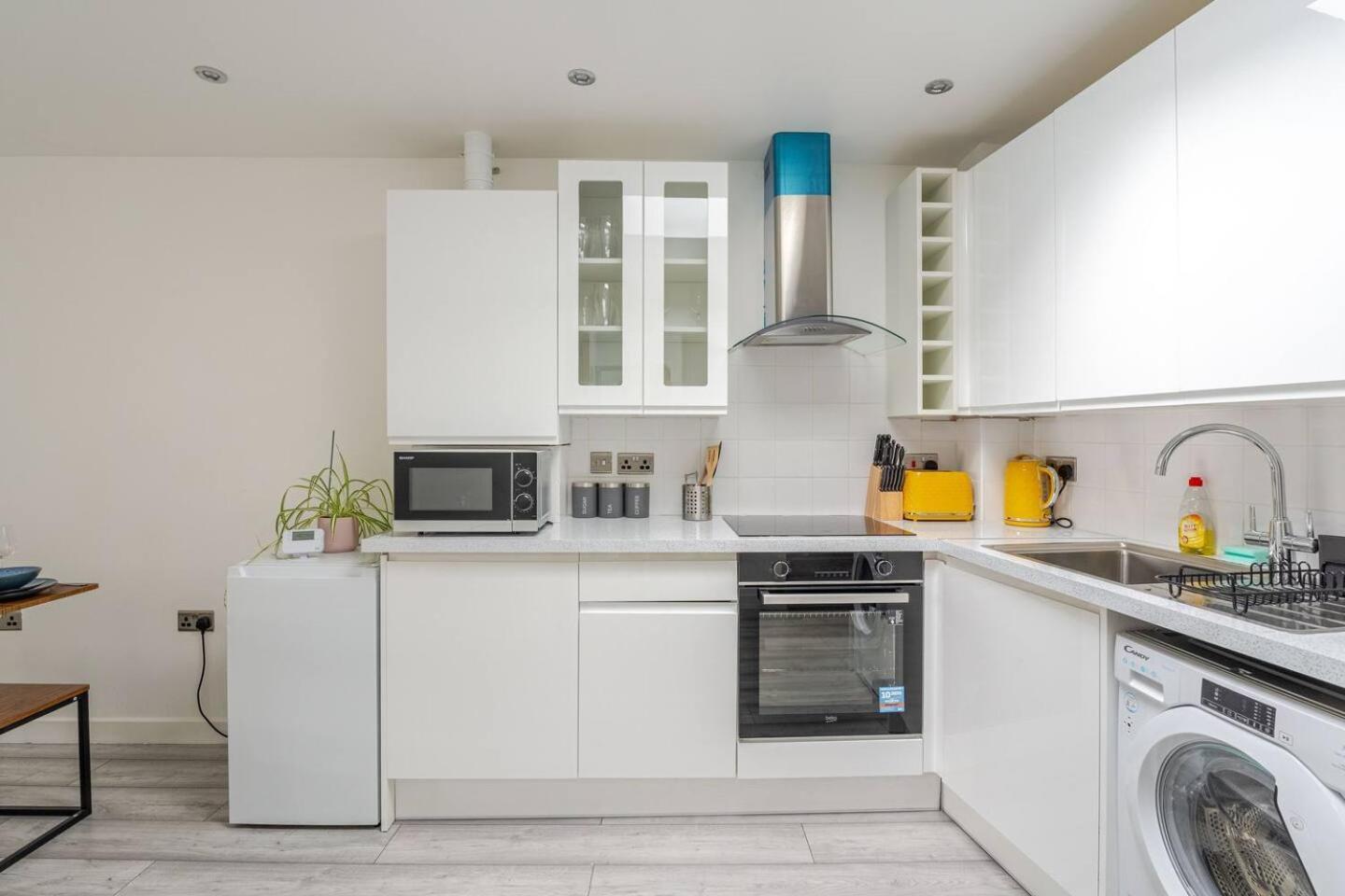 Beautiful Flat Near Central London - Entire Flat - Equipped Kitchen - Private Bathroom Exteriör bild