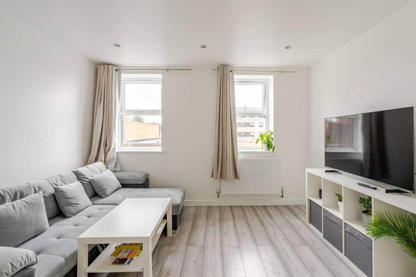 Beautiful Flat Near Central London - Entire Flat - Equipped Kitchen - Private Bathroom Exteriör bild